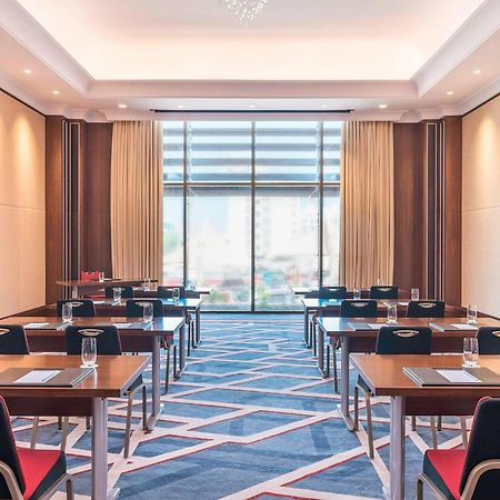 Sheraton Oman Hotel Muskat Bagian luar foto Meeting room