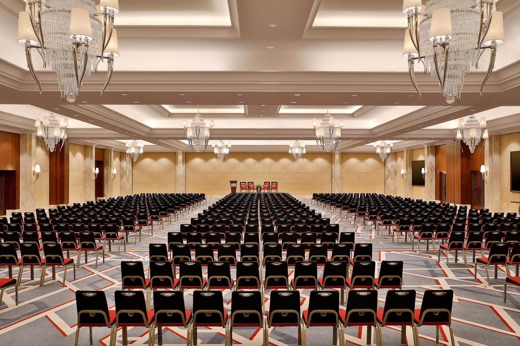 Sheraton Oman Hotel Muskat Bagian luar foto The Grand Ballroom